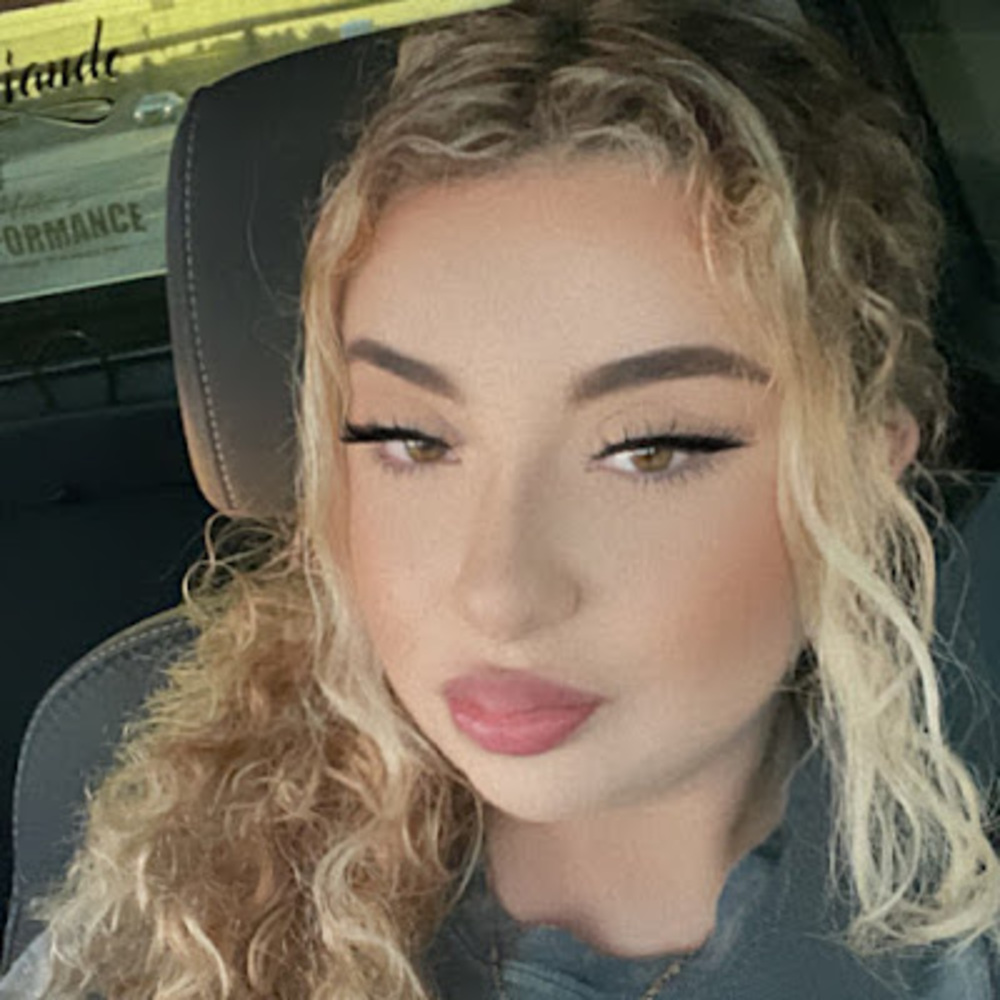 Meet your Posher, Jacqueline